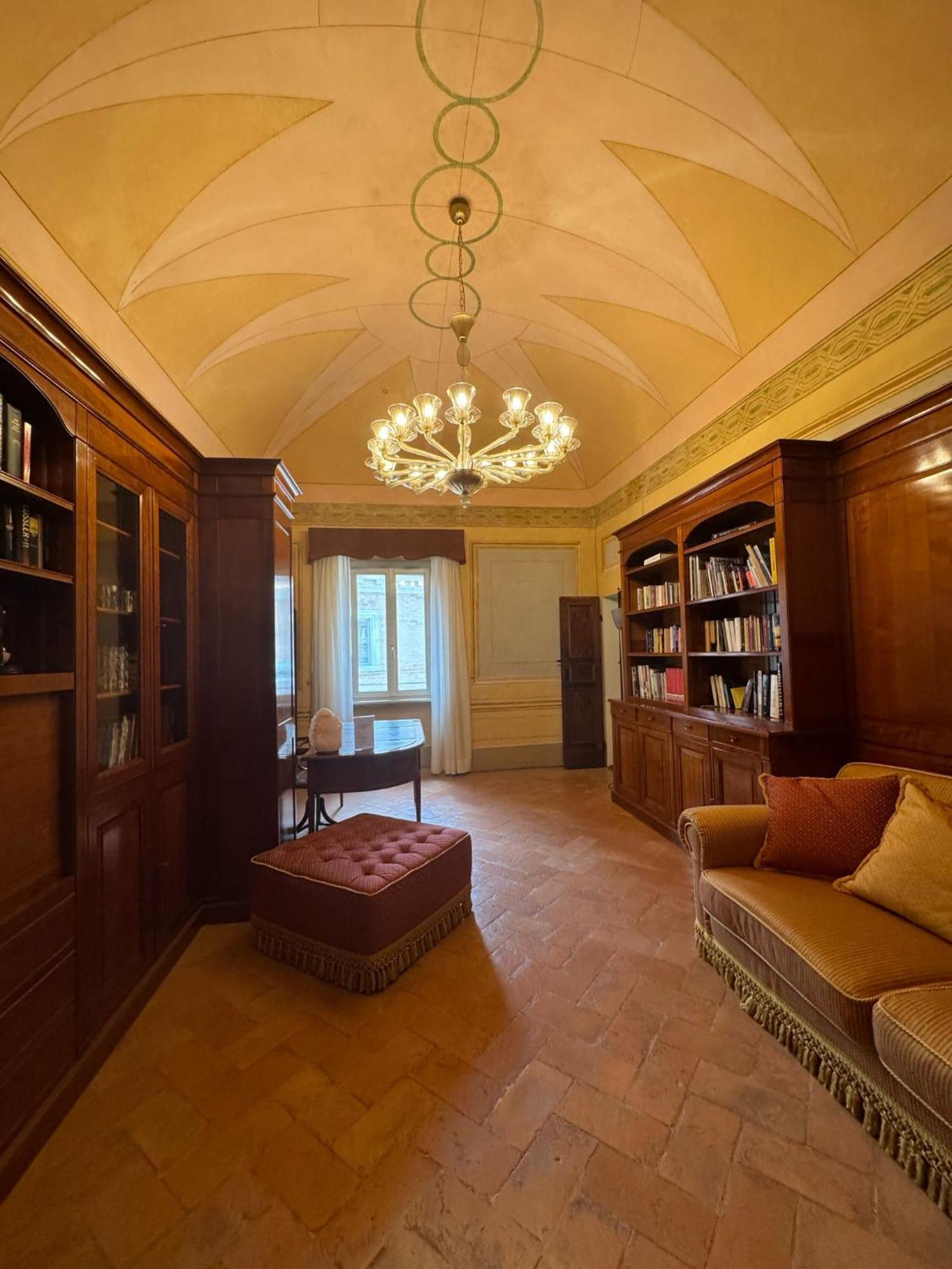 Urbino Apartments - Palazzo Paltroni Studio Bagian luar foto